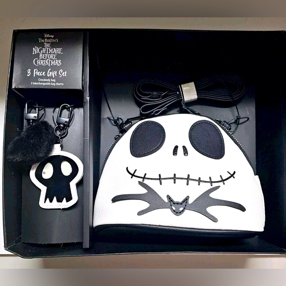 Nightmare Before Christmas Jack Skelington Purse Bundle with bag. Keychain NIB
